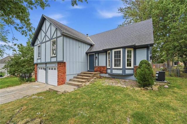 2004 E 144th Terrace, Olathe, KS 66062
