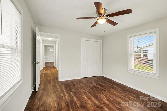 1627 Warren Avenue, Gastonia, NC 28054