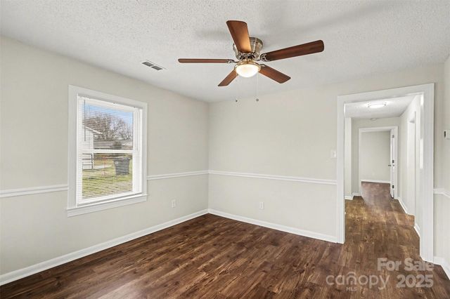 1627 Warren Avenue, Gastonia, NC 28054