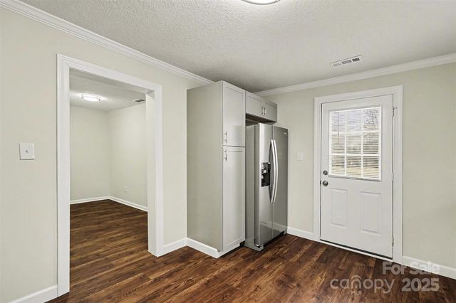 1627 Warren Avenue, Gastonia, NC 28054