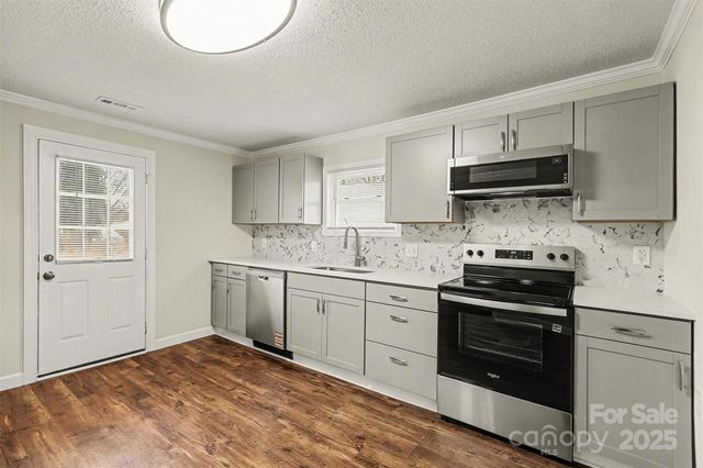 1627 Warren Avenue, Gastonia, NC 28054