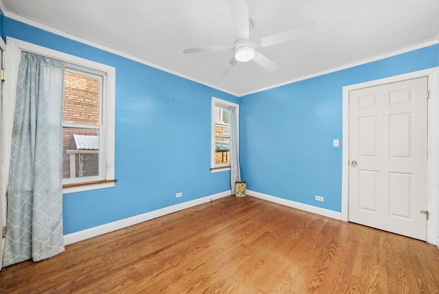 13115 S Escanaba Avenue, Chicago, IL 60633