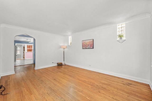 13115 S Escanaba Avenue, Chicago, IL 60633