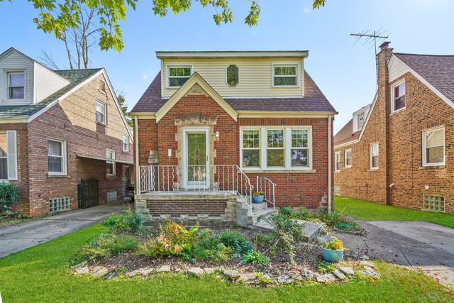 13115 S Escanaba Avenue, Chicago, IL 60633