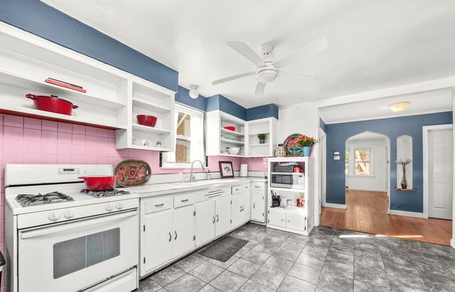 13115 S Escanaba Avenue, Chicago, IL 60633