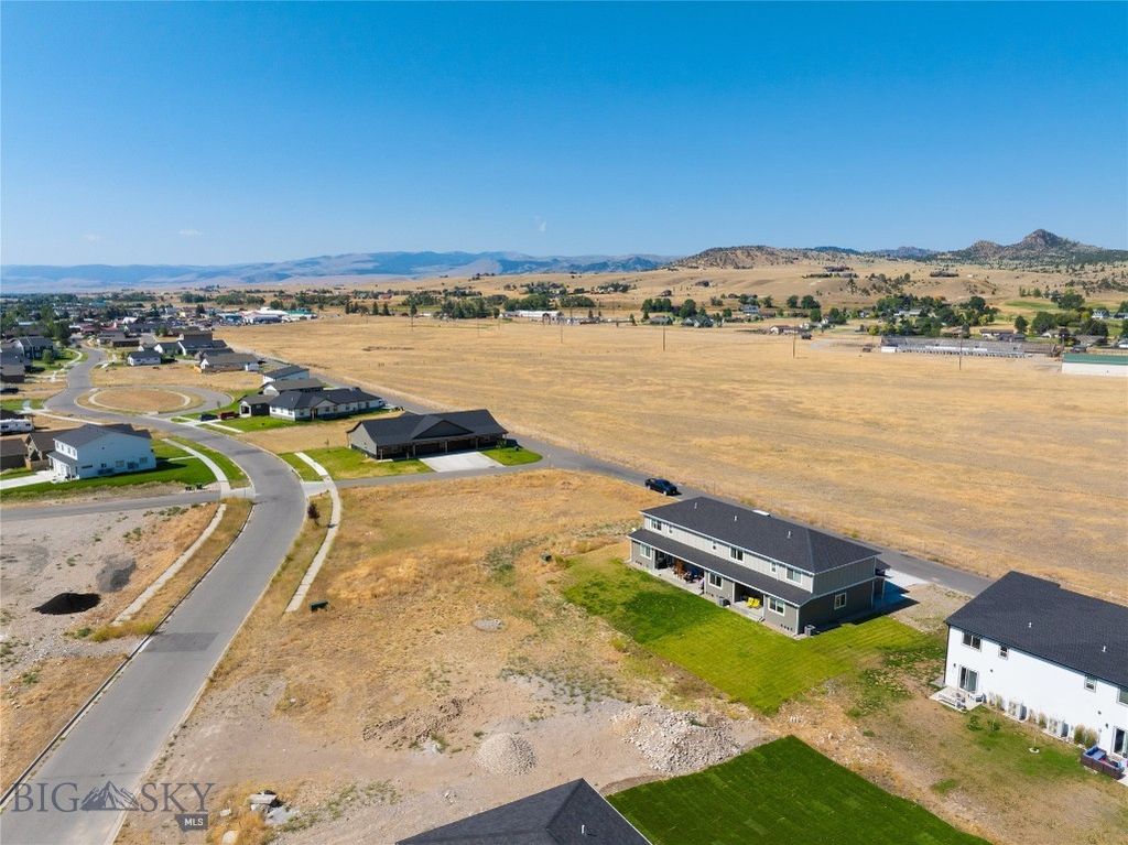 302 Vujo, Ennis, MT 59729 photo 32