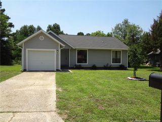 871 Danish Drive, Fayetteville, NC 28303