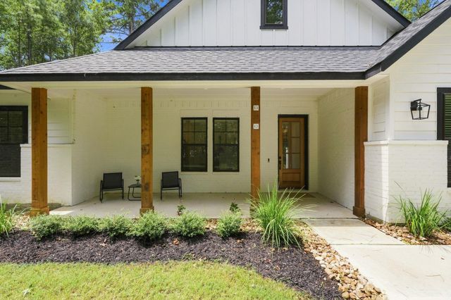 115 Llano Court, New Waverly, TX 77358
