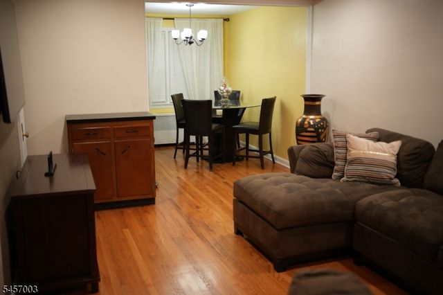 154 Boyden Avenue, Maplewood Twp., NJ 07040