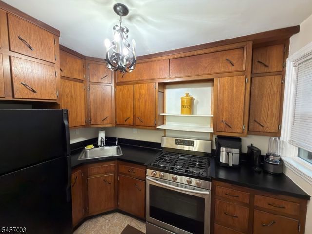 154 Boyden Avenue, Maplewood Twp., NJ 07040