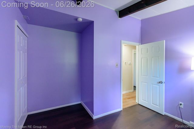 1705 S Carlson Street, Westland, MI 48186