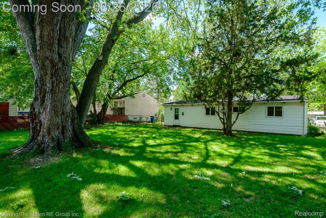 1705 S Carlson Street, Westland, MI 48186