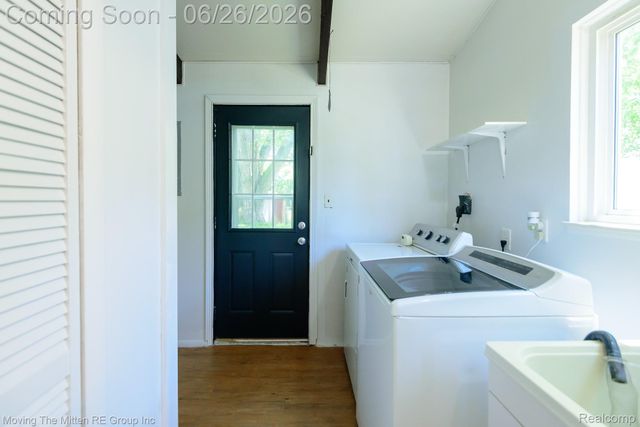 1705 S Carlson Street, Westland, MI 48186
