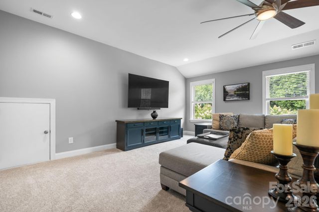 1013 Torrens Drive, Wesley Chapel, NC 28110