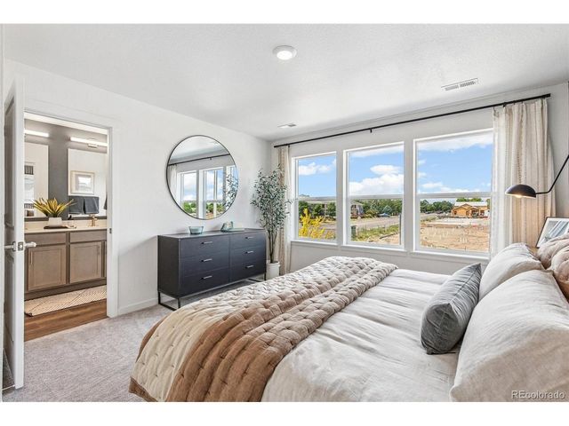 1365 S Chester St A, Denver, CO 80247