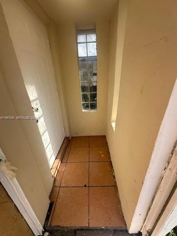 6321 NW 20th Ave, Miami, FL 33147