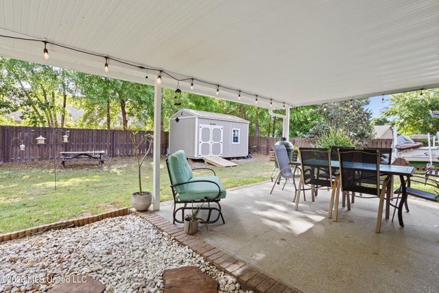116 Lavender Drive, Ocean Springs, MS 39564