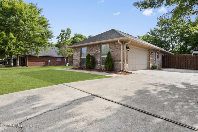 116 Lavender Drive, Ocean Springs, MS 39564