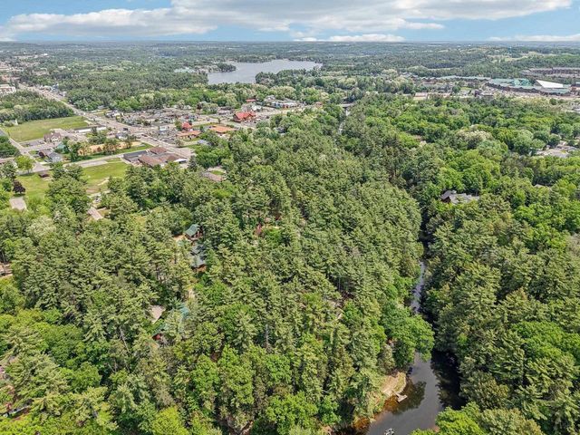 241 Mariealain Drive, Wisconsin Dells, WI 53965