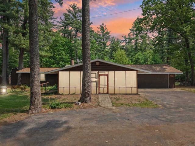 241 Mariealain Drive, Wisconsin Dells, WI 53965