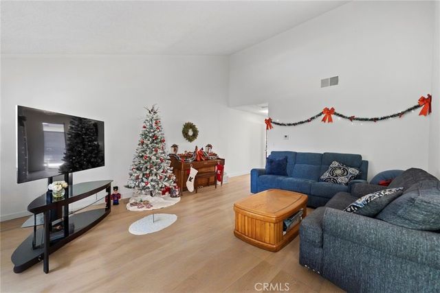 1814 Garvey B, Alhambra, CA 91803