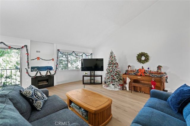 1814 Garvey B, Alhambra, CA 91803