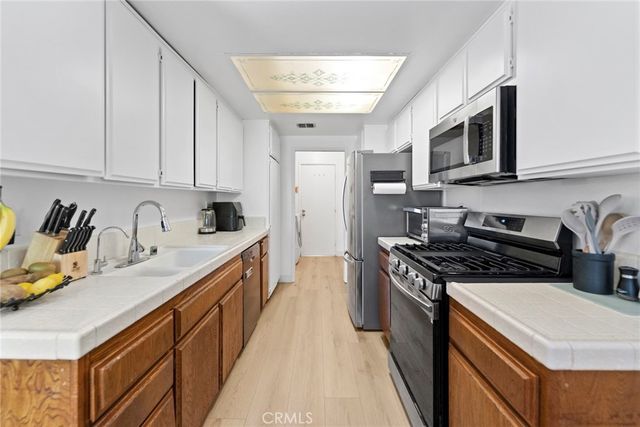 1814 Garvey B, Alhambra, CA 91803