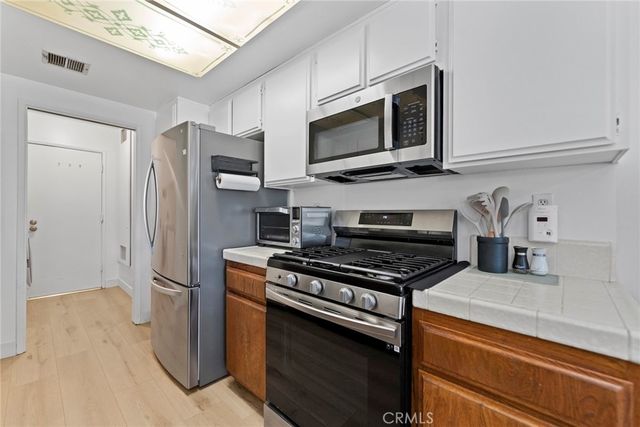 1814 Garvey B, Alhambra, CA 91803