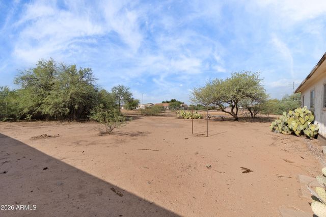 7985 W CABALLERO Circle, Arizona City, AZ 85123