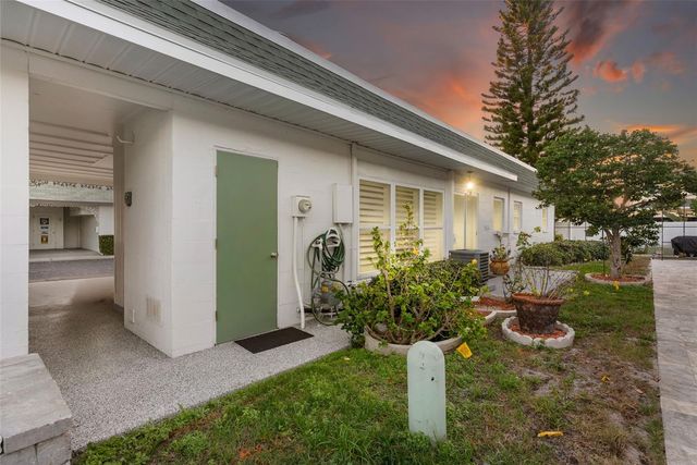 7861 38TH TERRACE N, St Petersburg, FL 33709