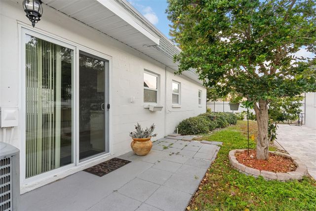 7861 38TH TERRACE N, St Petersburg, FL 33709