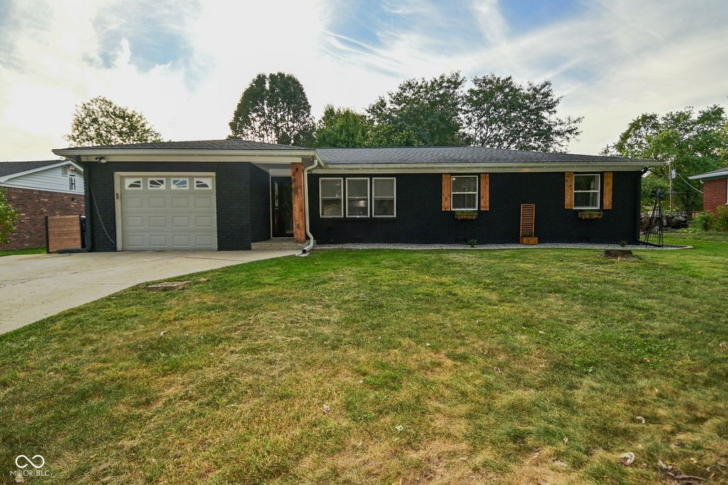 4430 Chatham Drive, Brownsburg, IN 46112