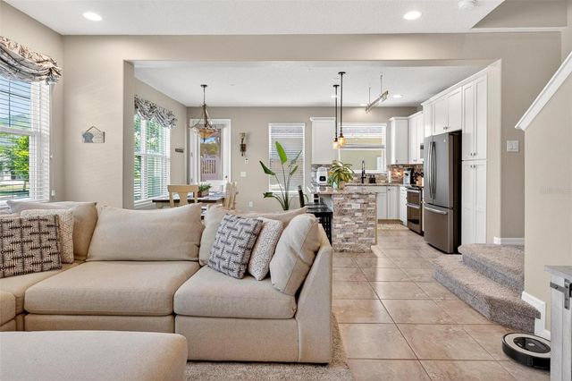 7875 GAMEMASTER AVENUE, Orlando, FL 32832