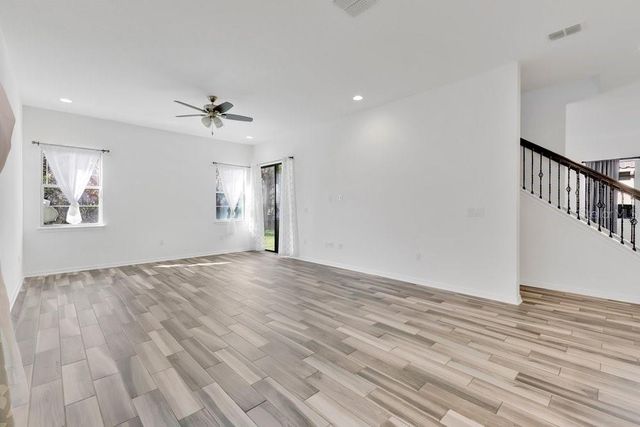 10466 SIDDINGTON DRIVE, Orlando, FL 32832