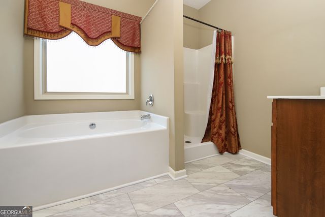 204 Dixie Creek Drive, Lagrange, GA 30240