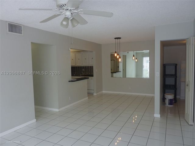 180 Cypress Club Dr 811, Pompano Beach, FL 33060