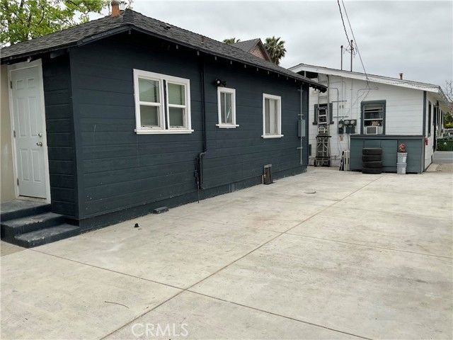 961 W 47th Street, Los Angeles, CA 90037