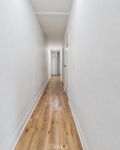 961 W 47th Street, Los Angeles, CA 90037