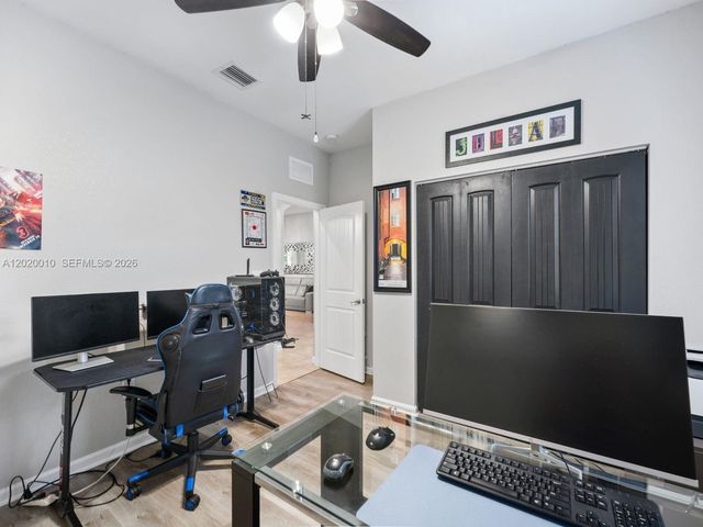 11932 SW 253rd St, Homestead, FL 33032