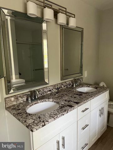 1701 CURRANT CT, Williamstown, NJ 08094