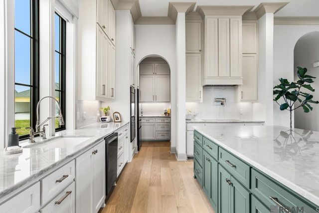 13708 Wild Canary Dr, Baton Rouge, LA 70810