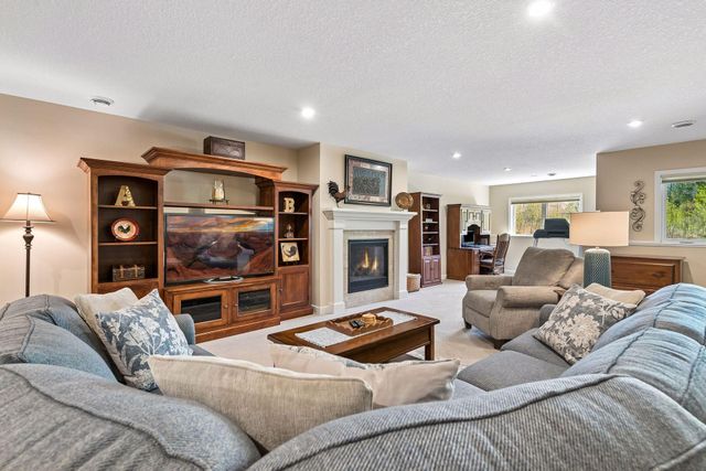 13687 Wildflower Way NE, Prior Lake, MN 55372