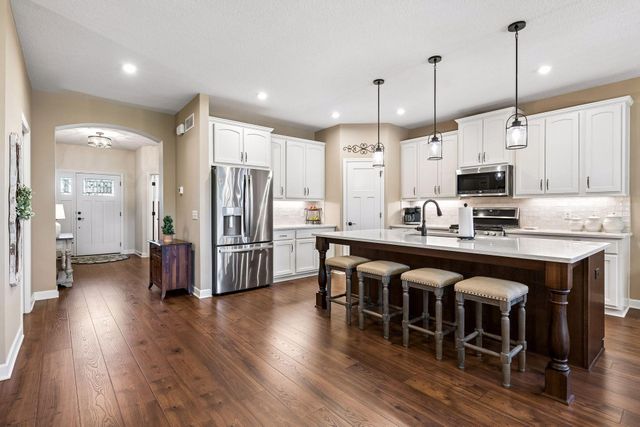 13687 Wildflower Way NE, Prior Lake, MN 55372