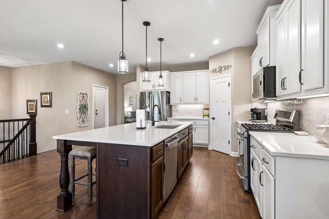 13687 Wildflower Way NE, Prior Lake, MN 55372