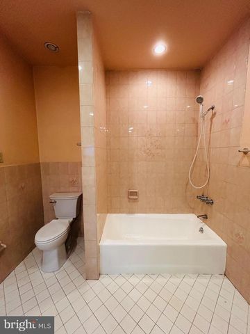 1507 W SHUNK ST, Philadelphia, PA 19145