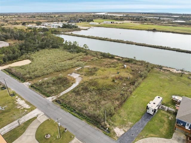 3901 Airhart Road, Lake Charles, LA 70605