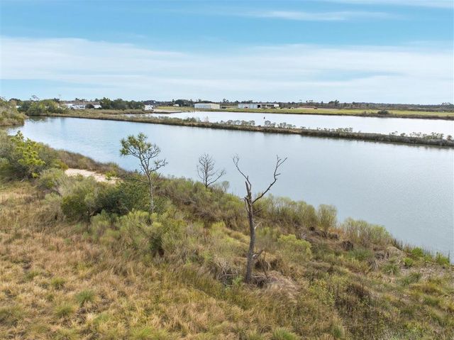 3901 Airhart Road, Lake Charles, LA 70605