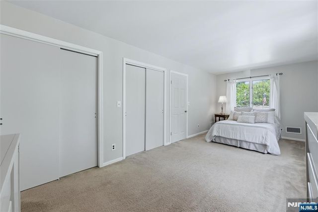 442 Riverview Drive, Totowa, NJ 07512