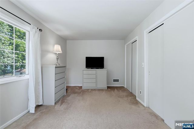 442 Riverview Drive, Totowa, NJ 07512