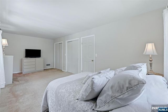442 Riverview Drive, Totowa, NJ 07512